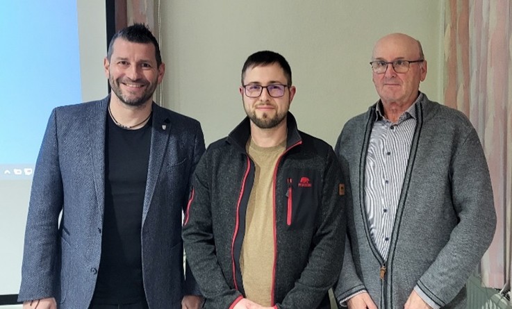 Neuer Feldgeschworener vereidigt ...